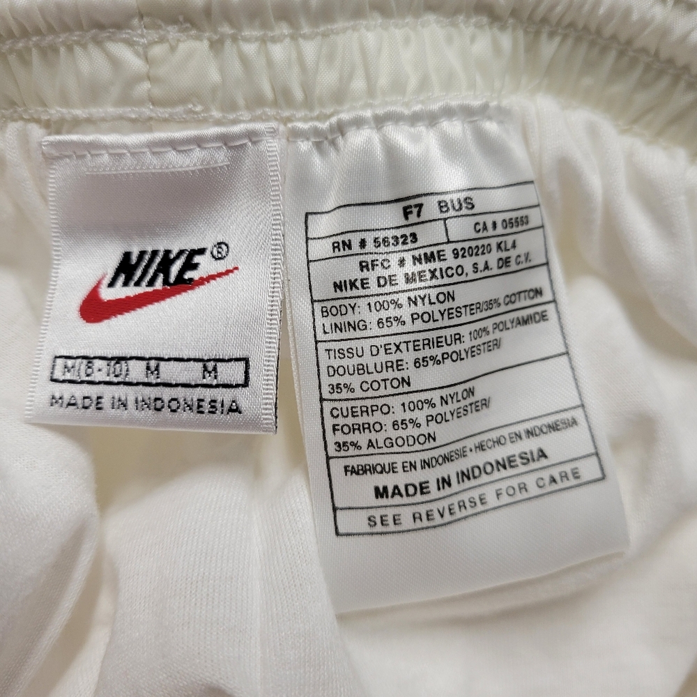 Medium Nike Woven Windbreaker Track Pant - Picture 5 of 5